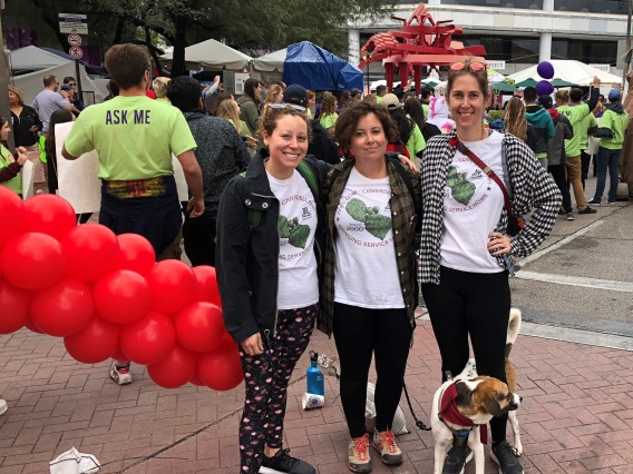 Coverdell Fellows volunteer to cheer on runners and walkers at SAAF AIDSWALK